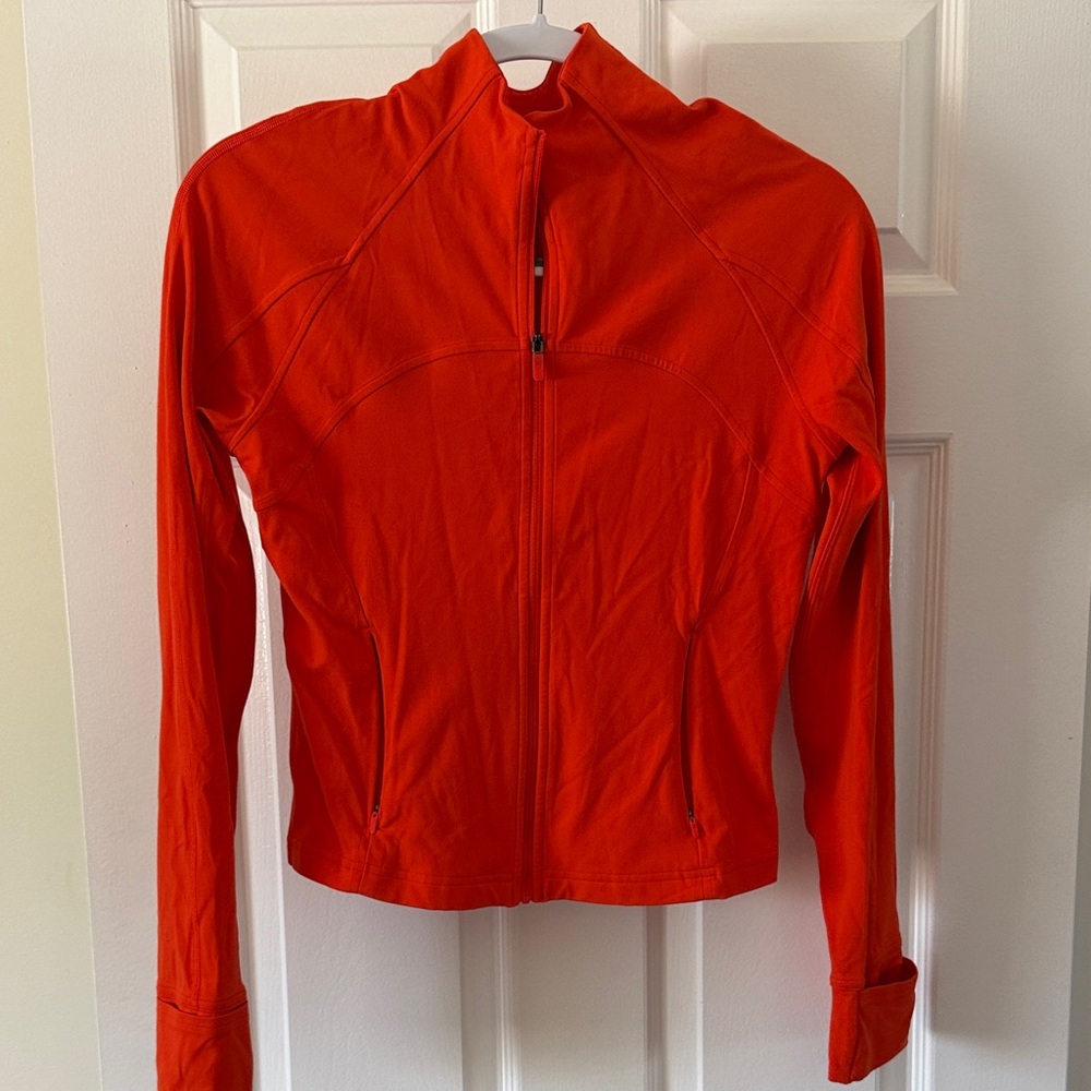 Lululemon 3-part set! Orangey-red. Sports bra, jacket, running shorts - Picture 2 of 9